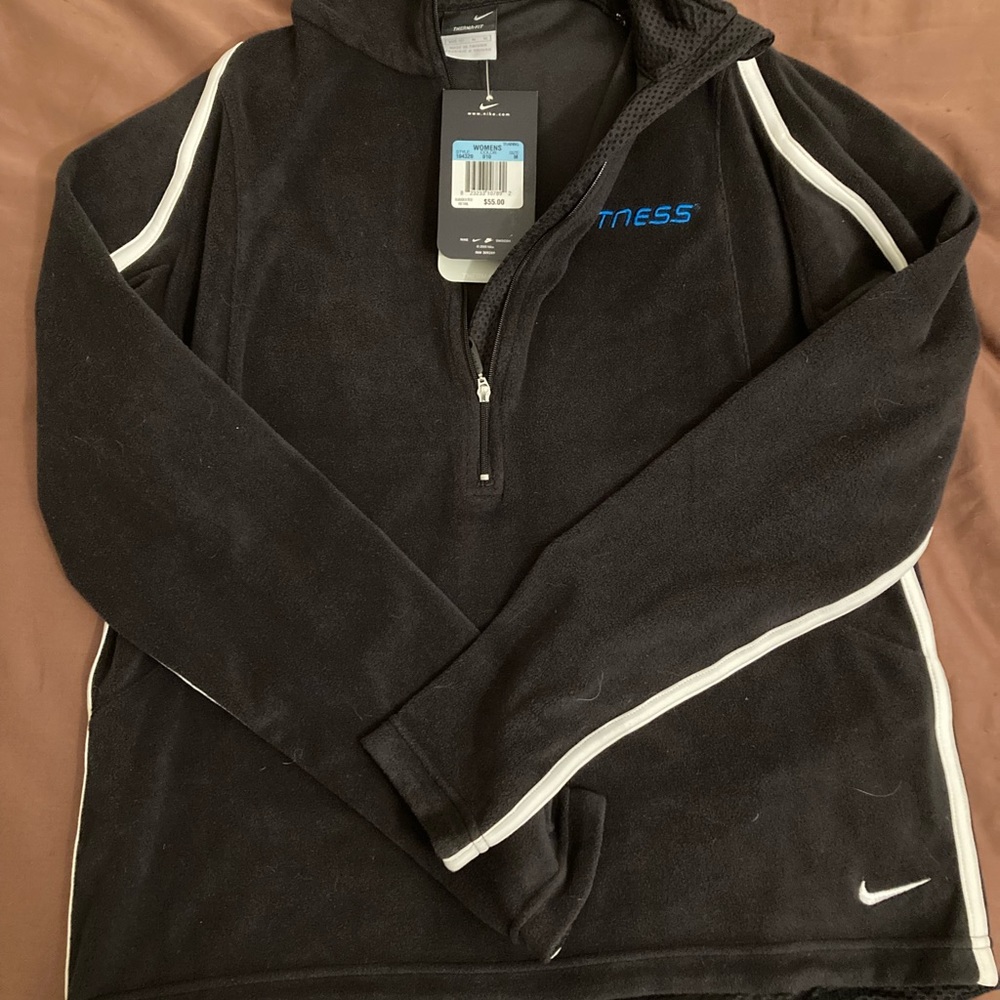 Brand new w/ tags! Women’s Nike 24 Hour Fitness fleece pullover.